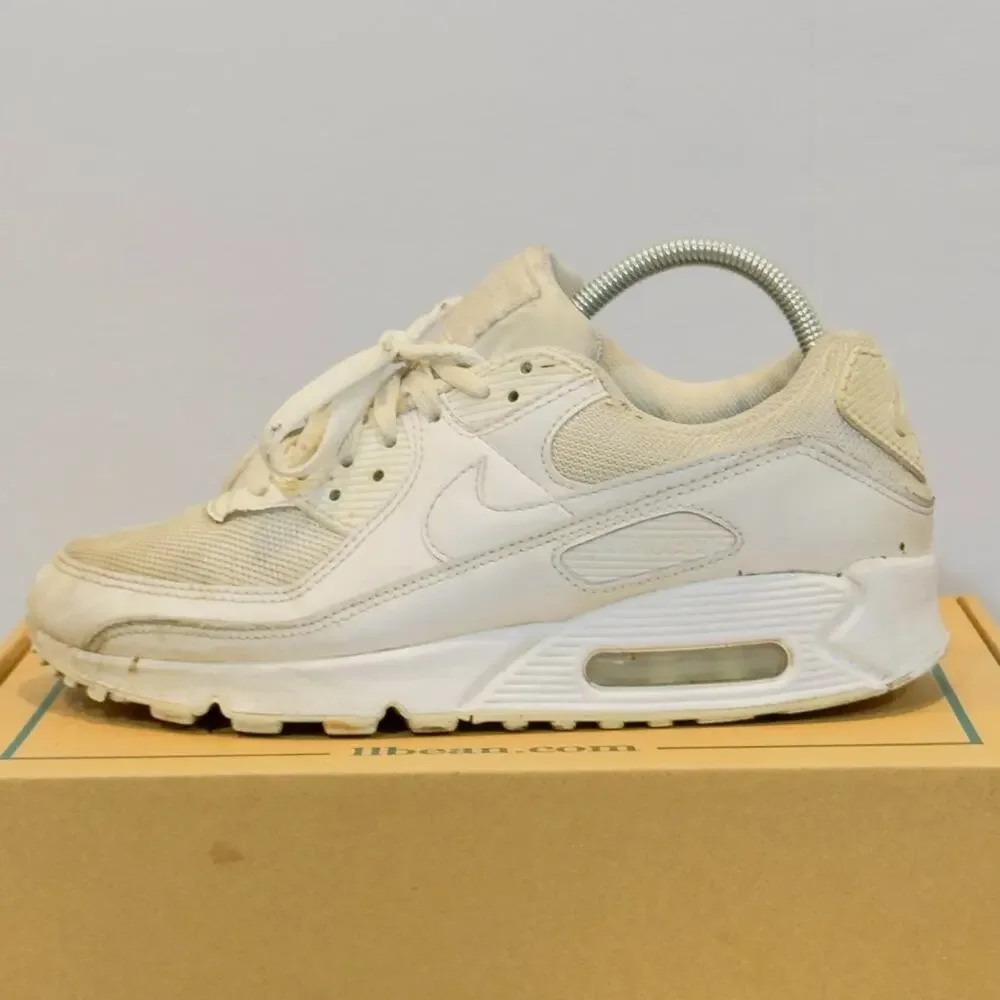 Nike Air Max 90 SE Women's Size 9 Triple White Chunky Comfort Sneakers Shoes